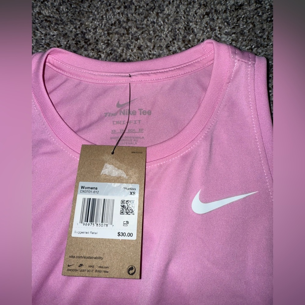 Nike pink dri-fit workout tank - Picture 2 of 3
